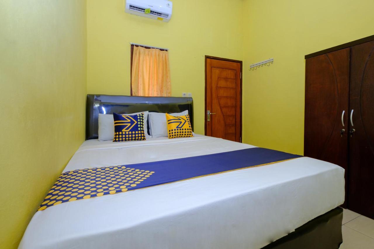 Spot On 2732 Sandy Guesthouse Матарам Екстериор снимка