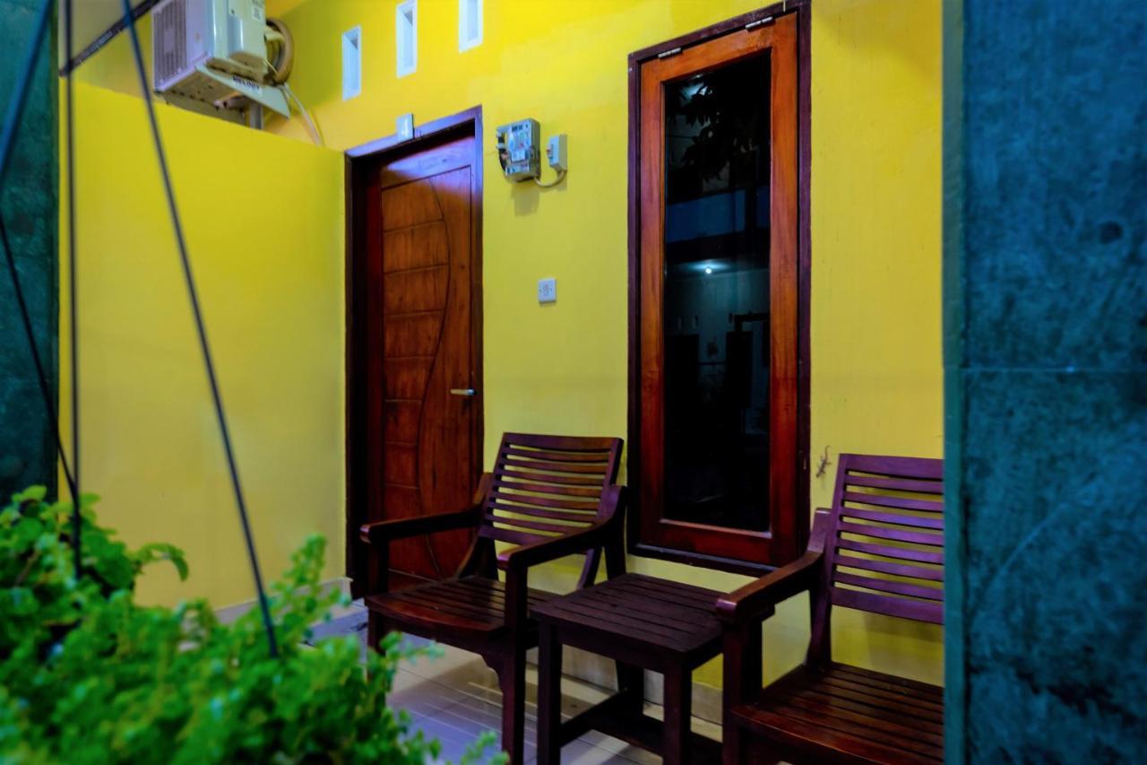 Spot On 2732 Sandy Guesthouse Матарам Екстериор снимка