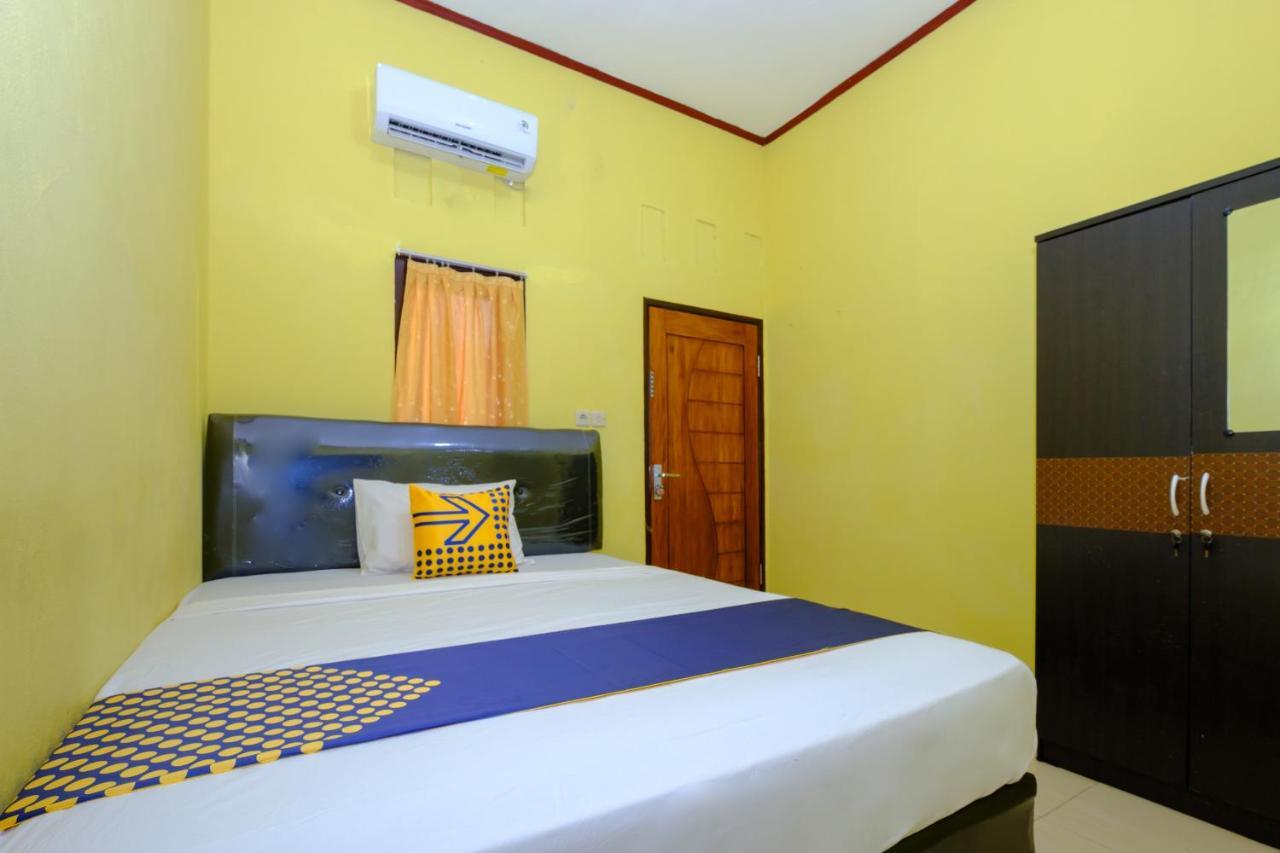 Spot On 2732 Sandy Guesthouse Матарам Екстериор снимка